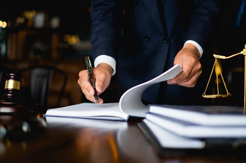 Legal Compliance & Advisory Bench